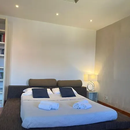 Charlotte Deluxe Apartament Near Piazza Unita Appartamento *