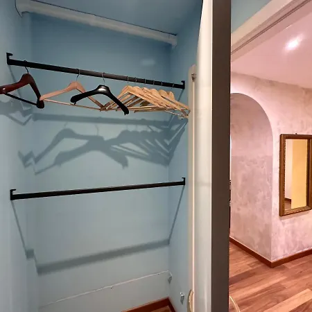 Charlotte Deluxe Apartament Near Piazza Unita Appartamento *