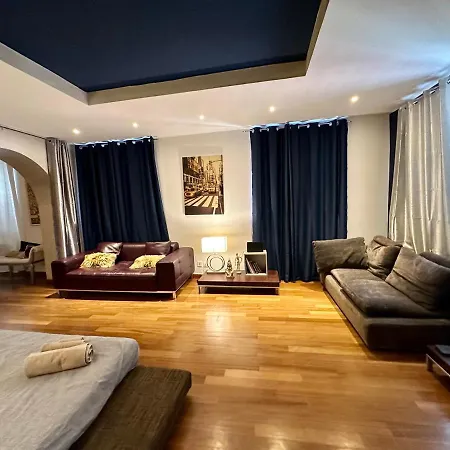 Charlotte Deluxe Apartament Near Piazza Unita Appartamento Trieste