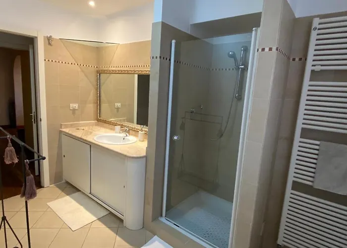 Charlotte Deluxe Apartament Near Piazza Unita Trieste